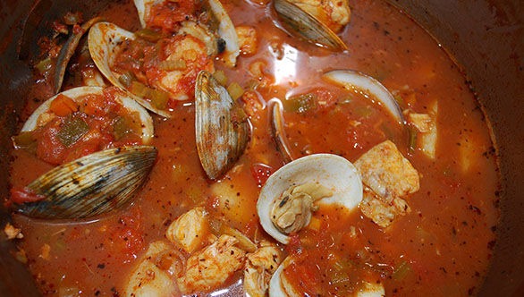 Cioppino Cooking
